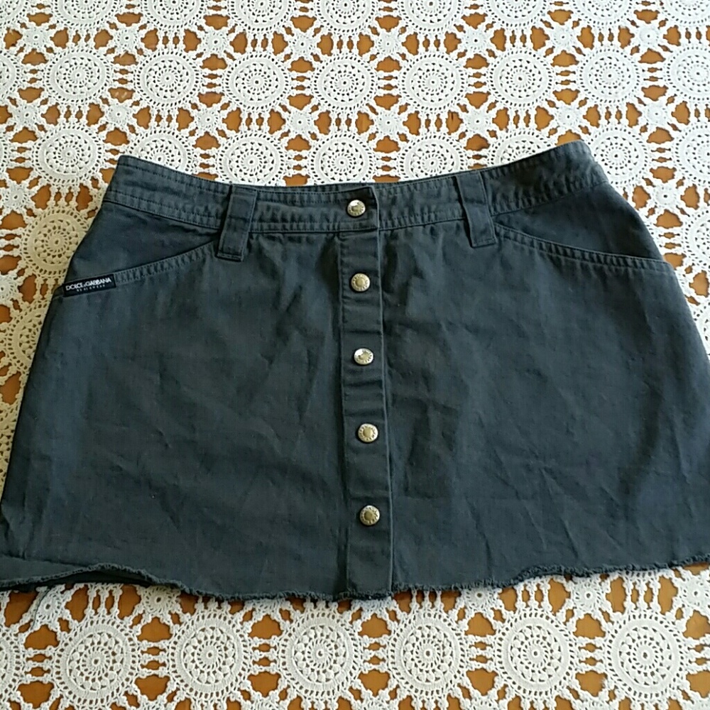 Dolce Gabbana gray mini skirt